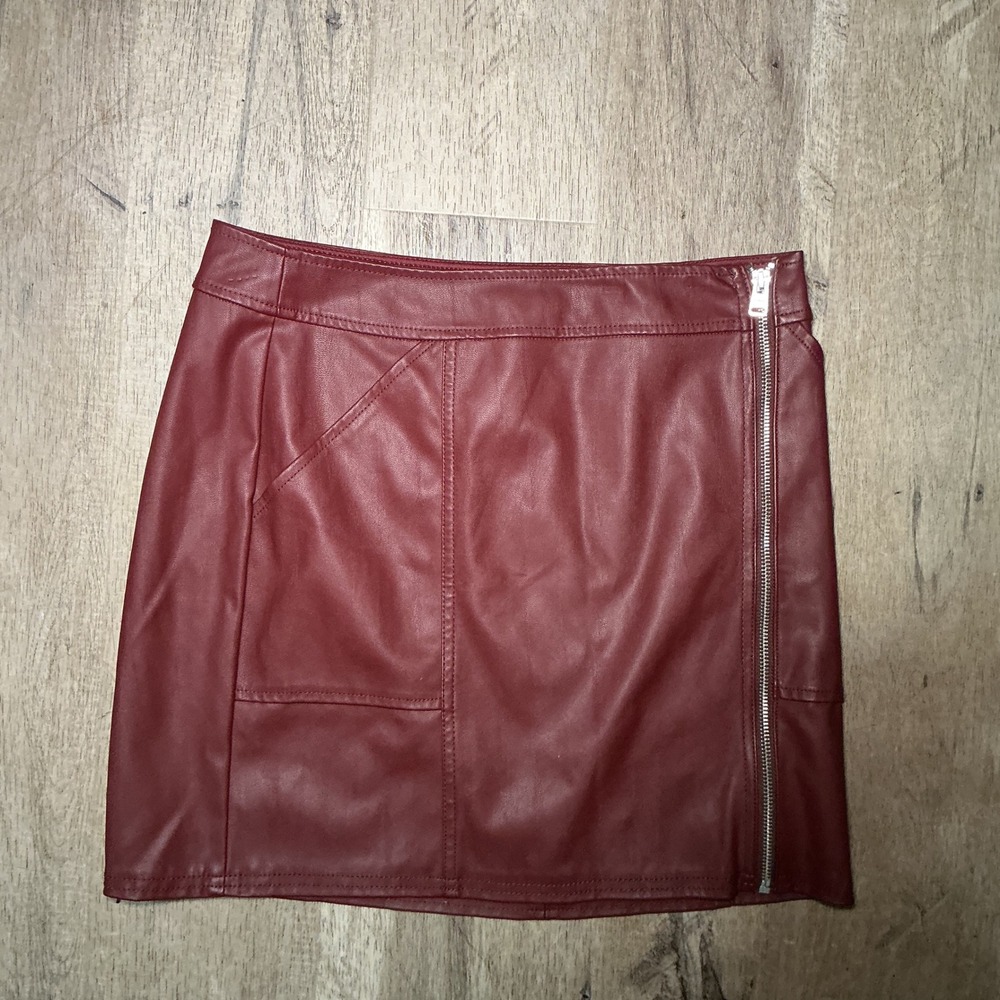 Express Burgundy Faux Leather Mini Skirt Side Zip Wine Red Vegan Leather Size 8